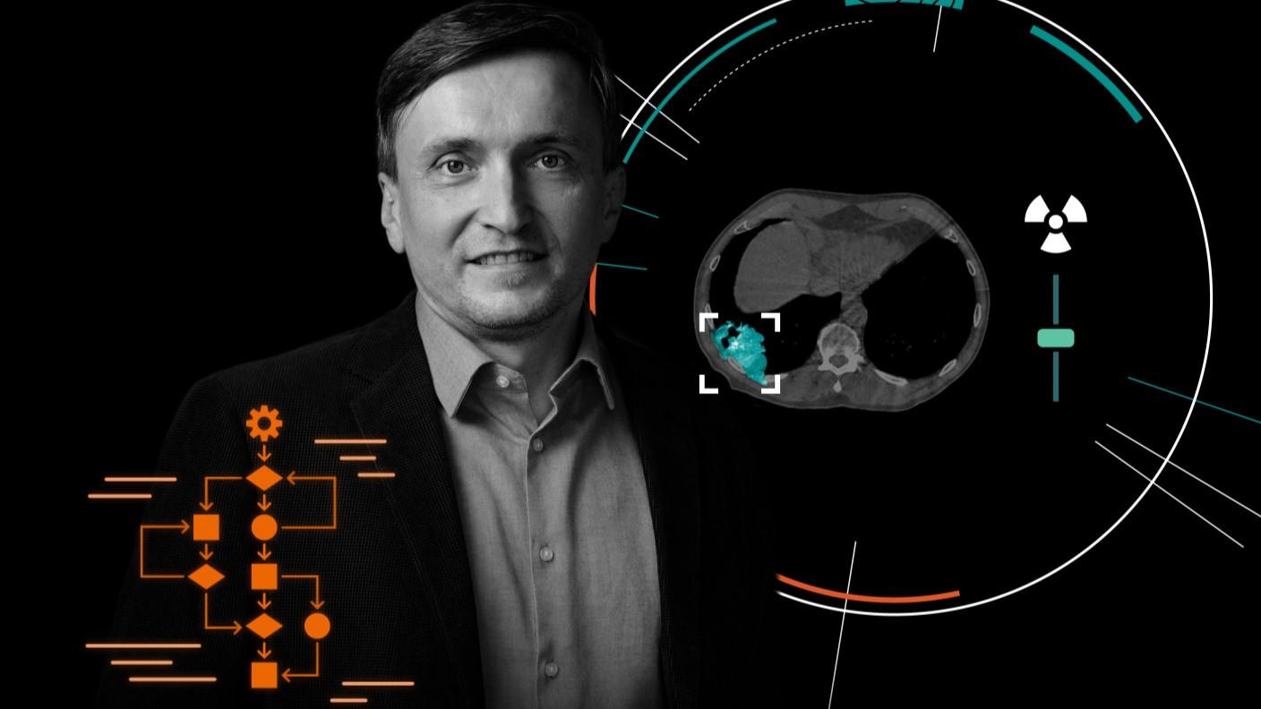 Black and white photo of Adam Strzelecki with symbols on the left side representing algorithms and a circle on the right side. In the circle there is a clinical image with a tumor. A new clinical image appears and the tumor has grown. The tumor gets targeted and the regulator for the radiation dose gets adjusted.