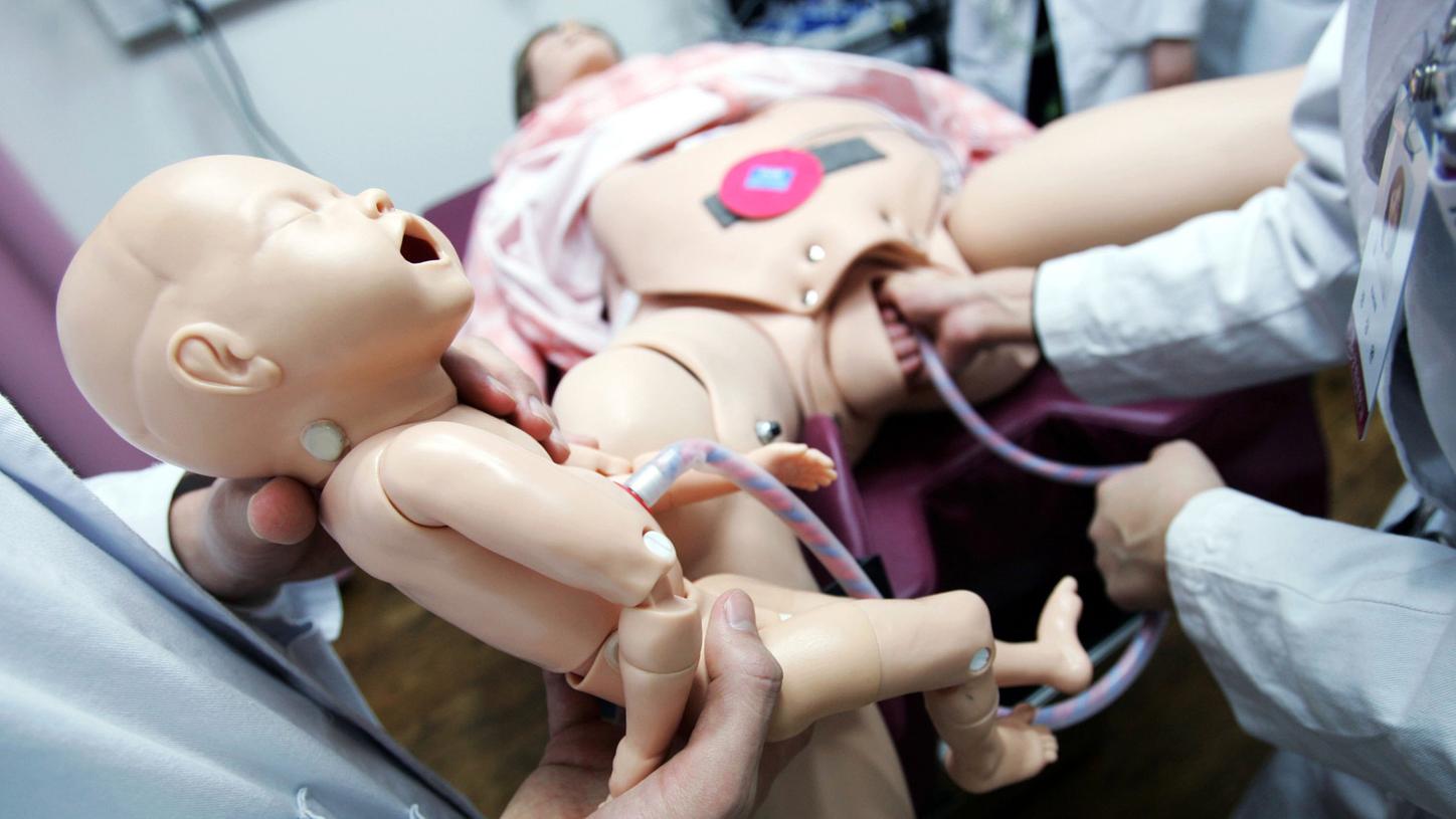 Birth robot