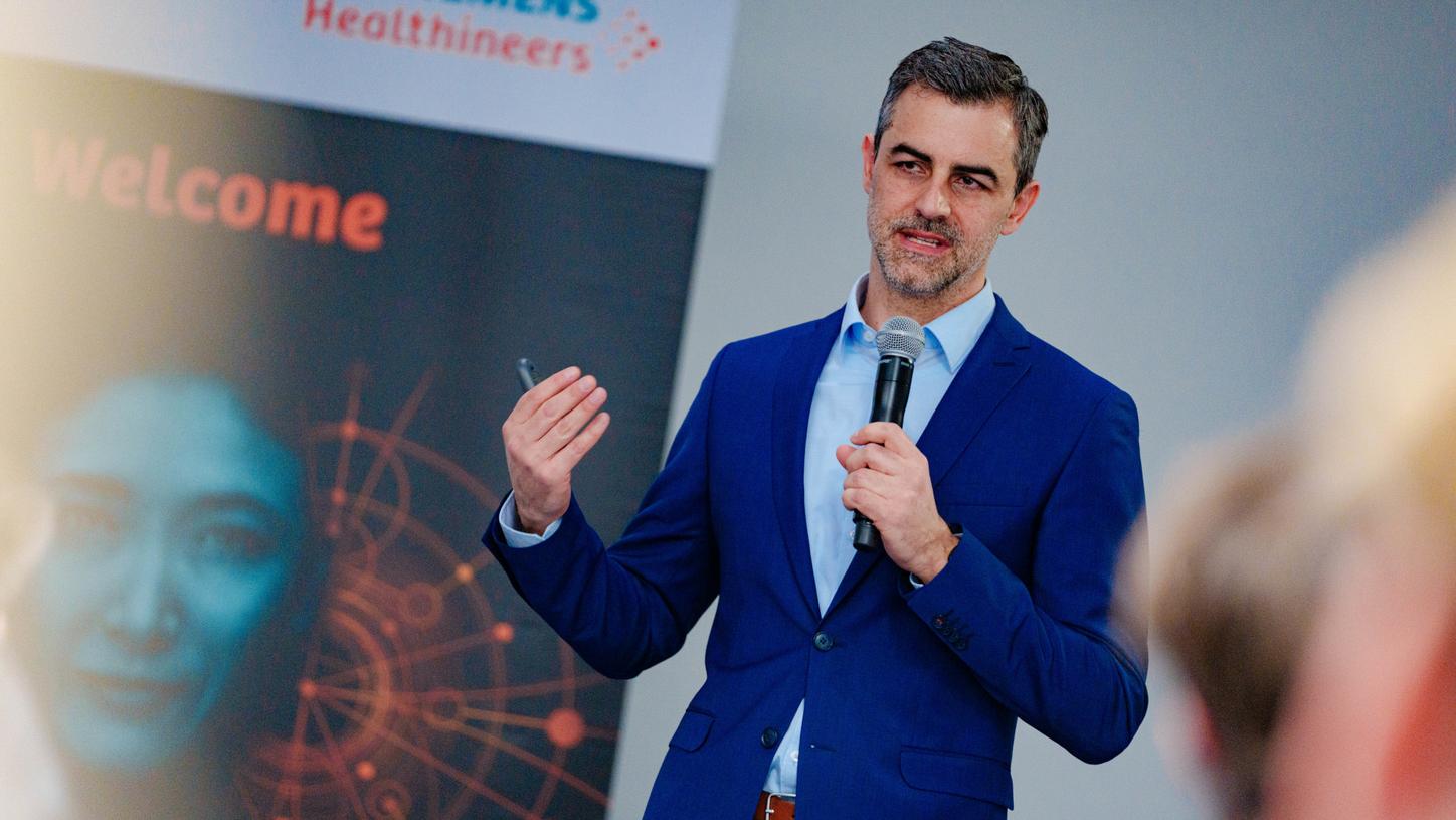 Dr. Michael Scheuering, Head of Interventional Radiology, Siemens Healthineers. 