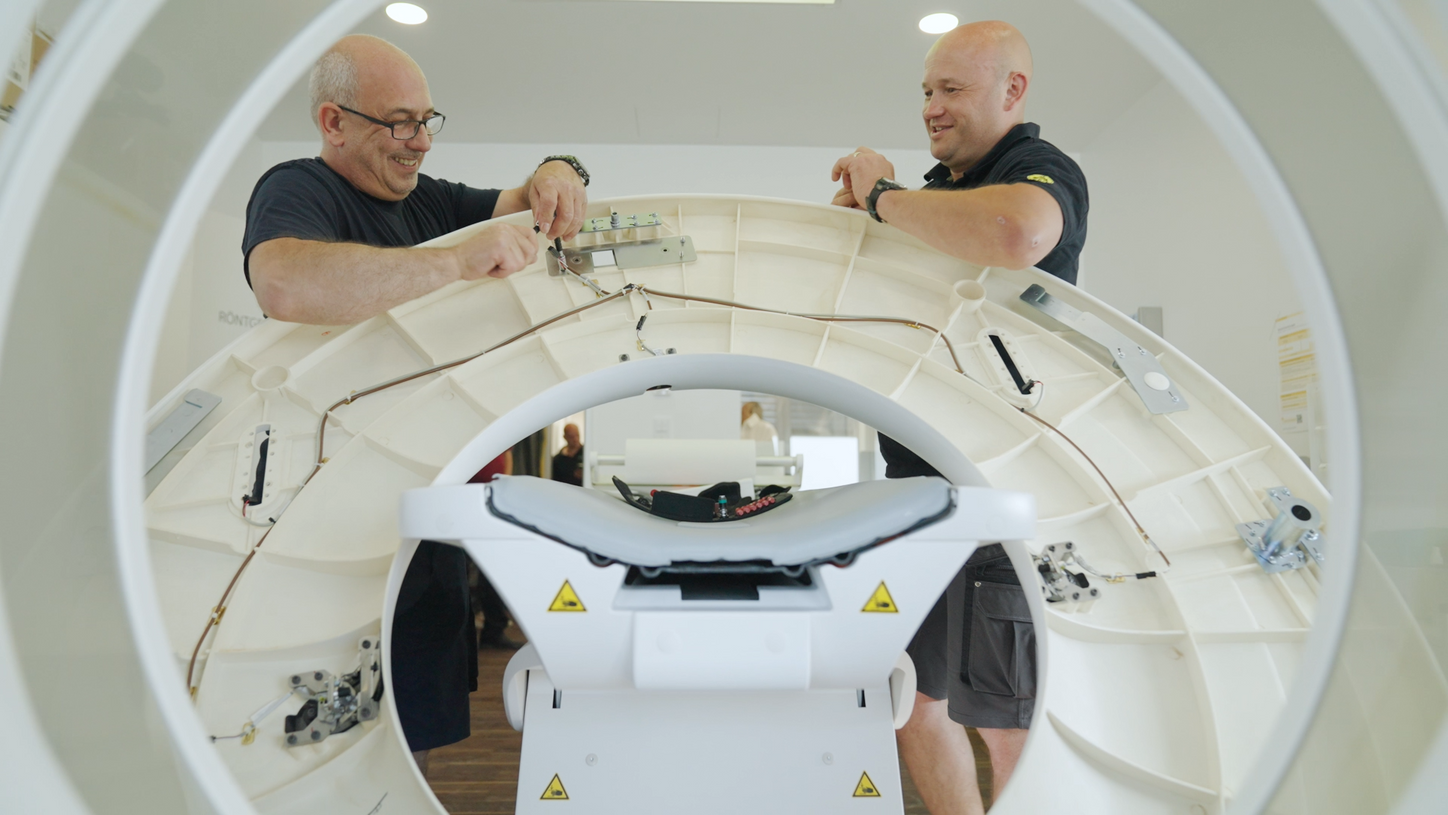 Prioritizing lifecycle sustainability: Upgrade of a Computed Tomography system at a customer's site in Fuerth, Germany. 